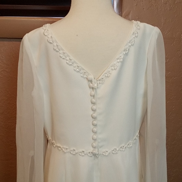 Handmade first communion dress - Picture 6 of 6